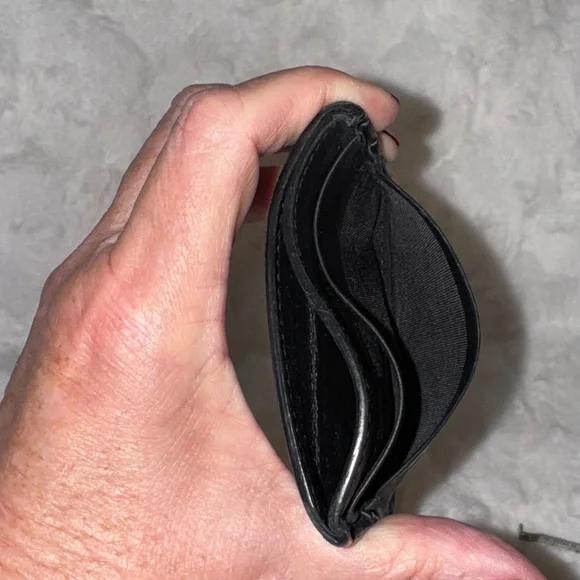 Gucci Men’s Black Leather Card & money Holder with additional pocket & belt clip - Picture 5 of 11